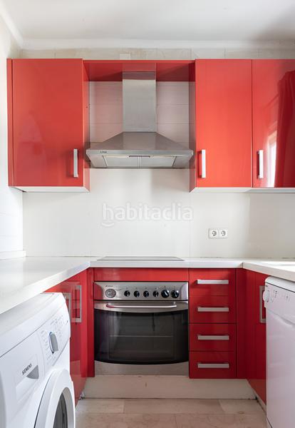 Foto b2afc522-4fb7-47cb-9816-ab900a8793e8. Casa pareada casa adosada en venta en el paraíso en Estepona