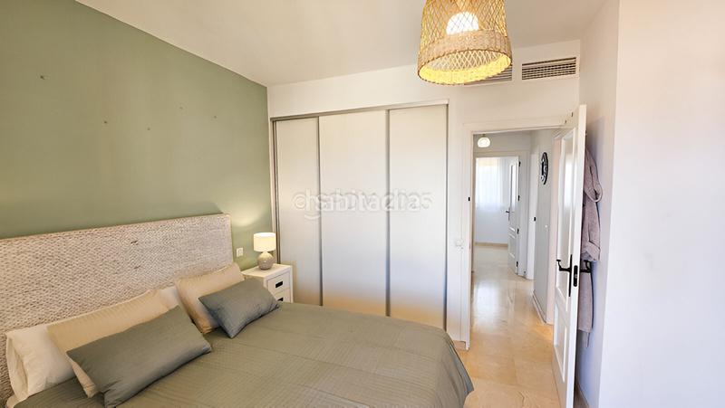 Foto 1f543e89-33f7-4dd1-b71f-14ce28ef0941. Casa adosada  en venta en Manilva pueblo Manilva