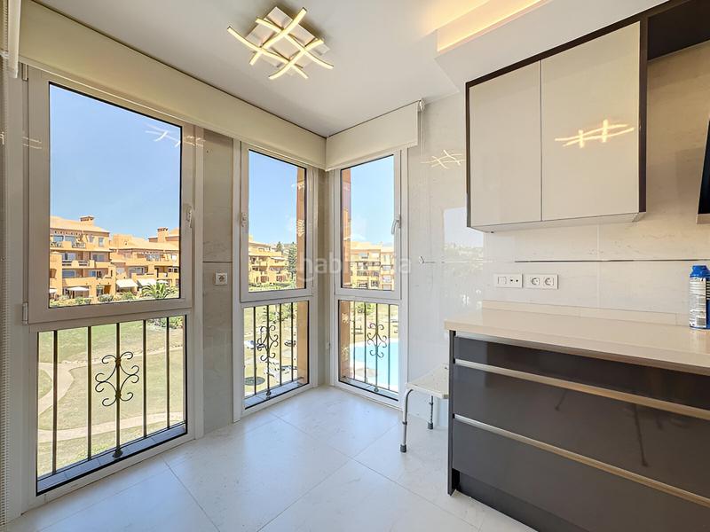 Foto a9045dab-34d0-46dc-a30c-a370a53e16df. Ático  en venta en Manilva pueblo Manilva