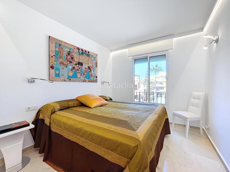 Foto f70aa245-d62a-4dc7-82e2-534fb3a5c3e0. Ático  en venta en Manilva pueblo Manilva