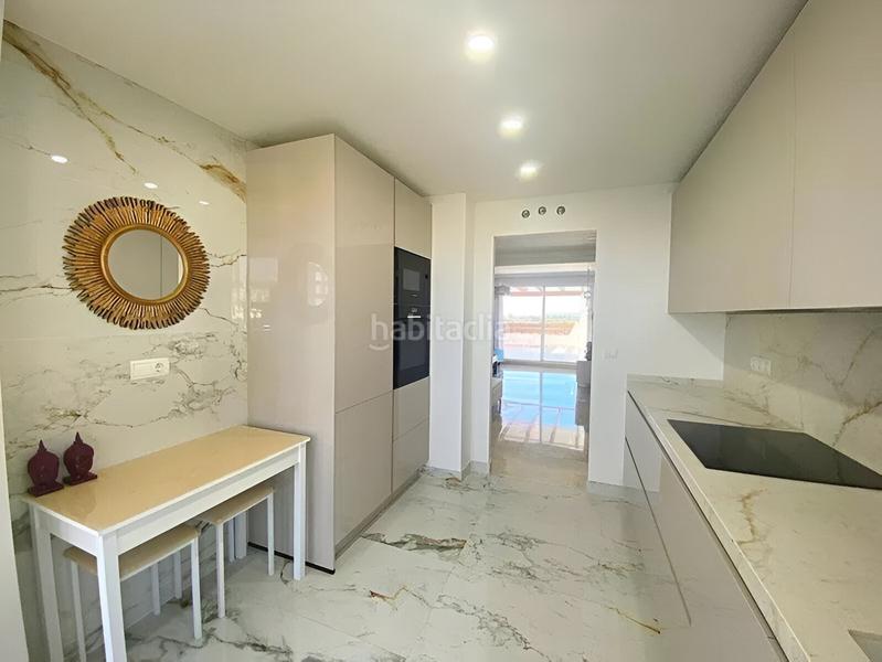 Foto c2045152-b6af-40a9-be30-5ac7469013e1. Ático  en venta en selwo en La Concha - Resina Golf Estepona