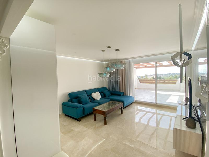 Foto c456878d-e0c2-4c9a-a4c0-c67e9527b336. Ático  en venta en selwo en La Concha - Resina Golf Estepona