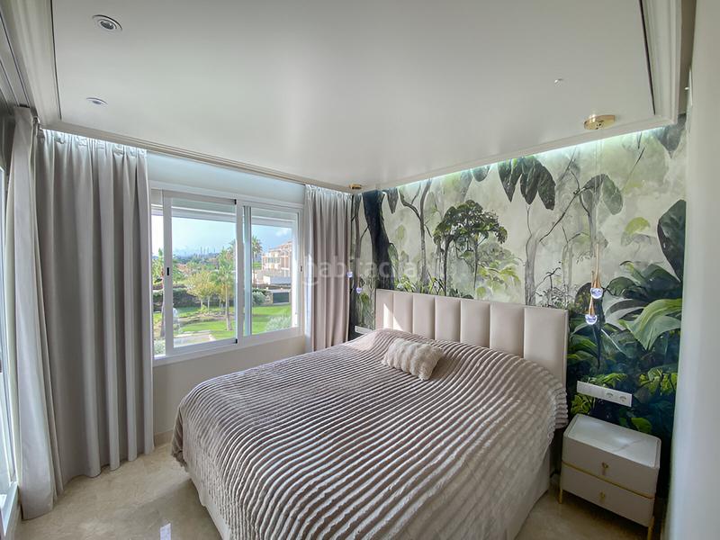 Foto def40032-c28a-4427-9412-b29f6b09e138. Ático  en venta en selwo en La Concha - Resina Golf Estepona