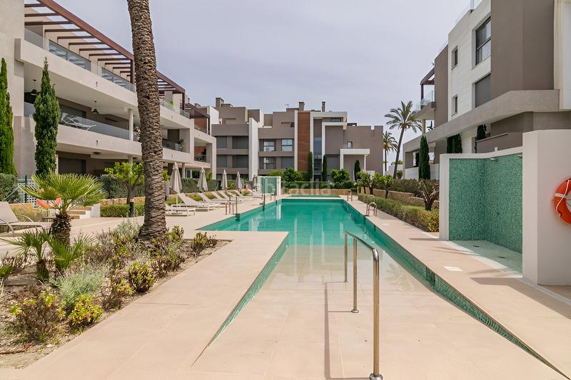 Foto 33062c38-4b01-4e30-87fc-d4c2baf749fd. Piccolo appartamento con parcheggio piscina in Cancelada Estepona