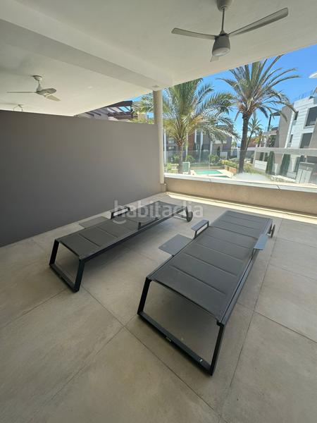 Foto 8ea6da55-497d-4573-b29d-cdfb83c7afbd. Piccolo appartamento con parcheggio piscina in Cancelada Estepona