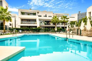 Apartament a La Concha - Resina Golf. Apartamento en planta media en venta en selwo