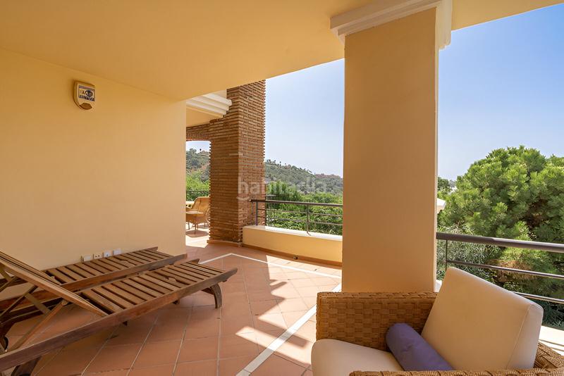 Foto 89a906cf-dd33-4729-86b5-dcd707e1e747. Apartment with parking pool in los arqueros - puerto del almendro Benahavís