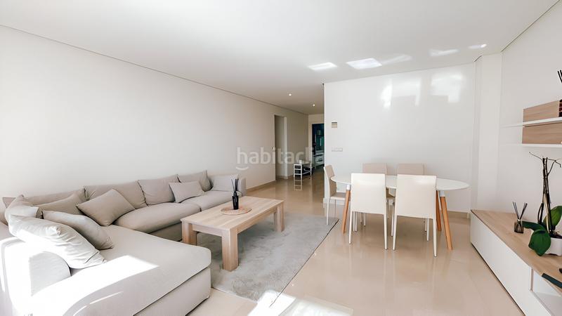 Foto 44a953df-bfa5-4547-a2b5-eec0295d400d. Apartamento  en planta media en venta en Marbella