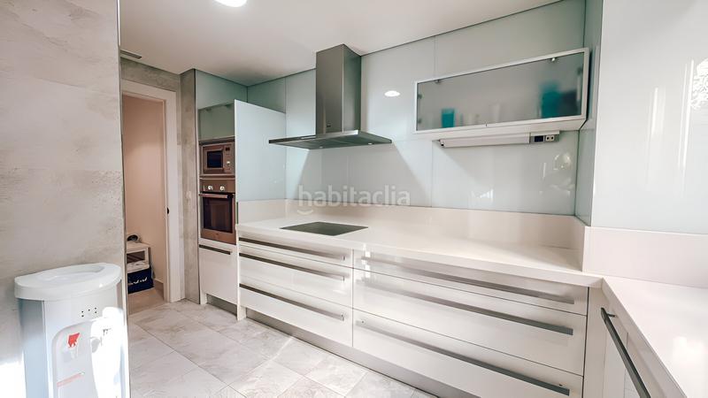 Foto 873aa67e-3c92-4caf-91dd-19175bc37b71. Apartamento  en planta media en venta en Marbella