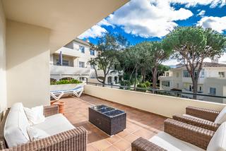 Piccolo appartamento in Cabopino - Artola. Apartamento en planta media en venta en cabopino