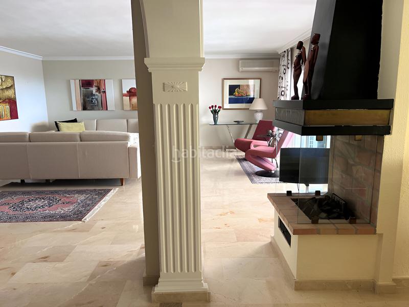 Foto 0d676e71-e437-4c73-873b-d2682357aace. Apartamento  en planta media en venta en atalaya en Benahavís