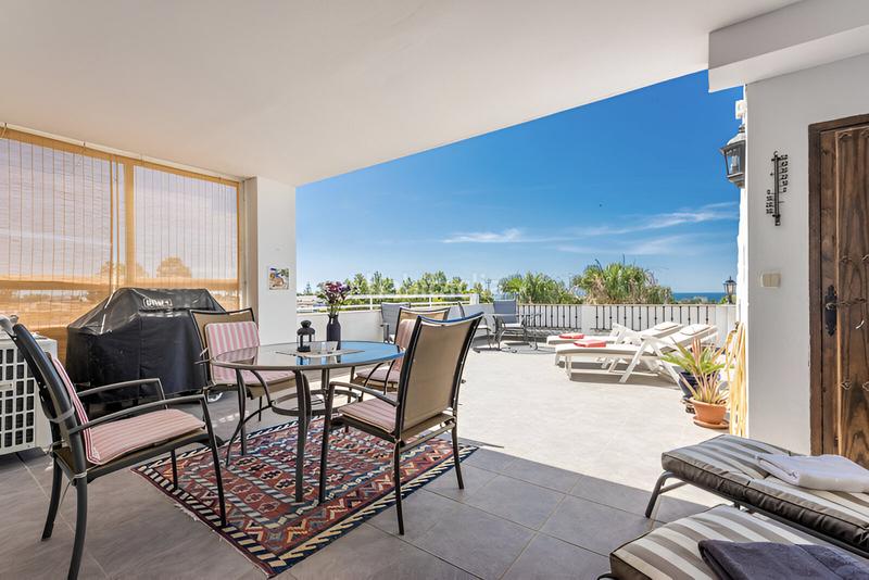 Foto 27859da4-f9ff-4b9e-8b8f-9e62d6f17d92. Apartamento  en planta media en venta en atalaya en Benahavís