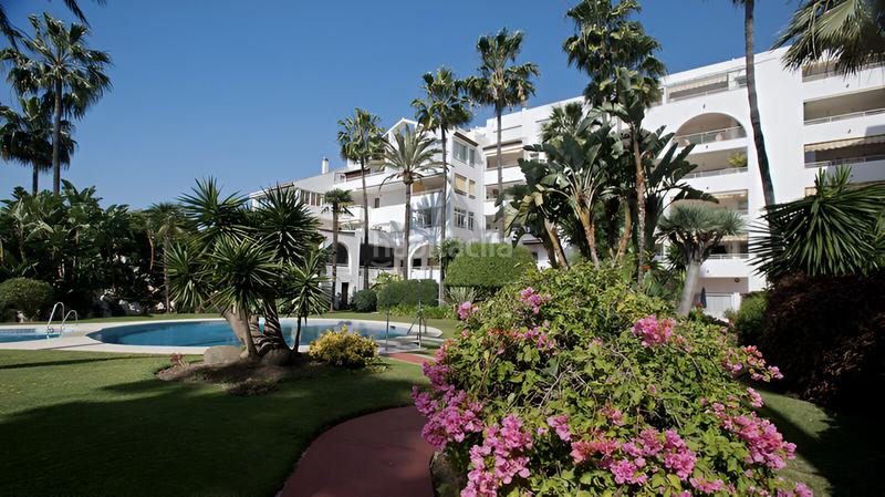 Foto 366f882b-1f31-4a77-abe6-bd89276da142. Apartamento  en planta media en venta en atalaya en Benahavís