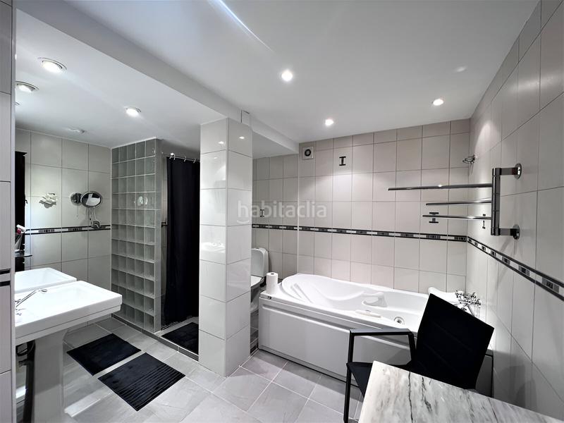 Foto b2543112-8870-4e7d-9bf7-948174966f68. Apartamento  en planta media en venta en atalaya en Benahavís