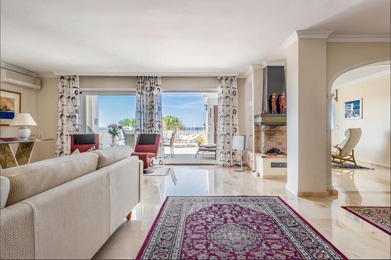 Foto d4e5f4cf-4a56-48d2-ad53-4813e44d8247. Apartamento  en planta media en venta en atalaya en Benahavís