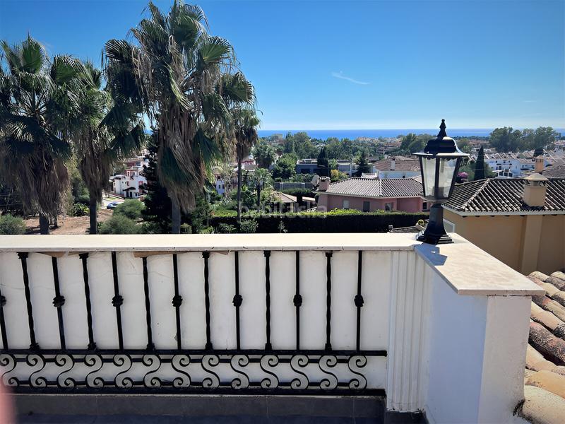Foto f16ae66e-a8d7-4569-b614-8c0177a765a1. Apartamento  en planta media en venta en atalaya en Benahavís