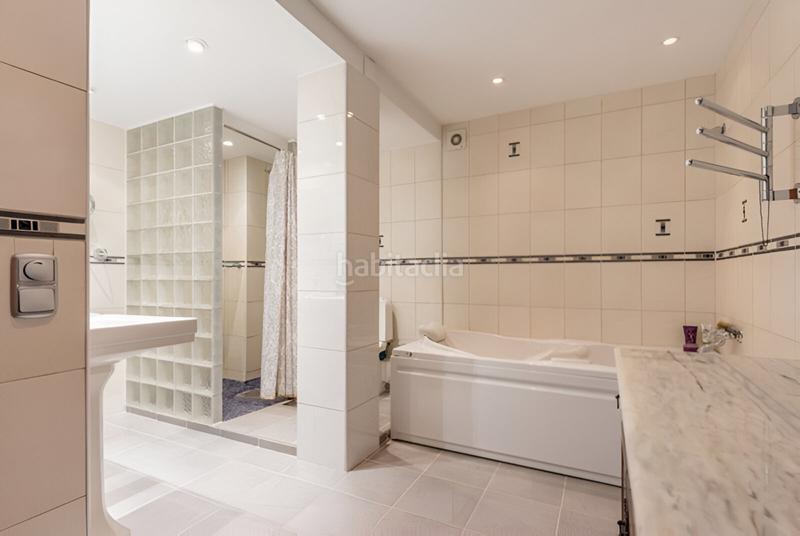Foto f60651cc-8a28-4228-9c15-f79642bf9b98. Apartamento  en planta media en venta en atalaya en Benahavís