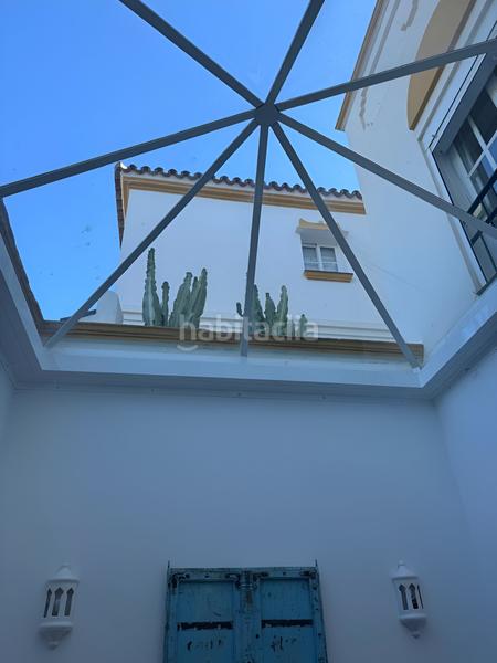 Foto 268eedea-15ed-4070-8137-dcf81809aa32. Casa adossada amb aparcament piscina a Centro Estepona