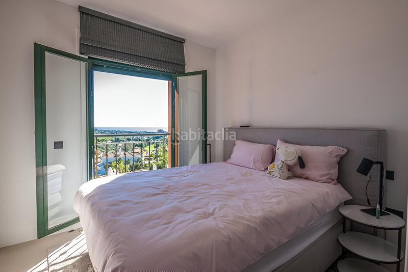 Foto 1bd900d8-f2e9-496d-bdfc-0893297391c2. Àtic amb aparcament piscina a Elviria Marbella