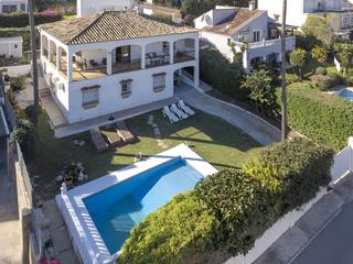 Casa en Centro. Villa independiente en venta en estepona