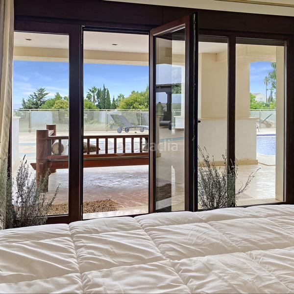 Foto 5cfe8d1b-b702-4706-bfc5-f7c93a39d24c. House with heating parking pool in Manilva pueblo Manilva