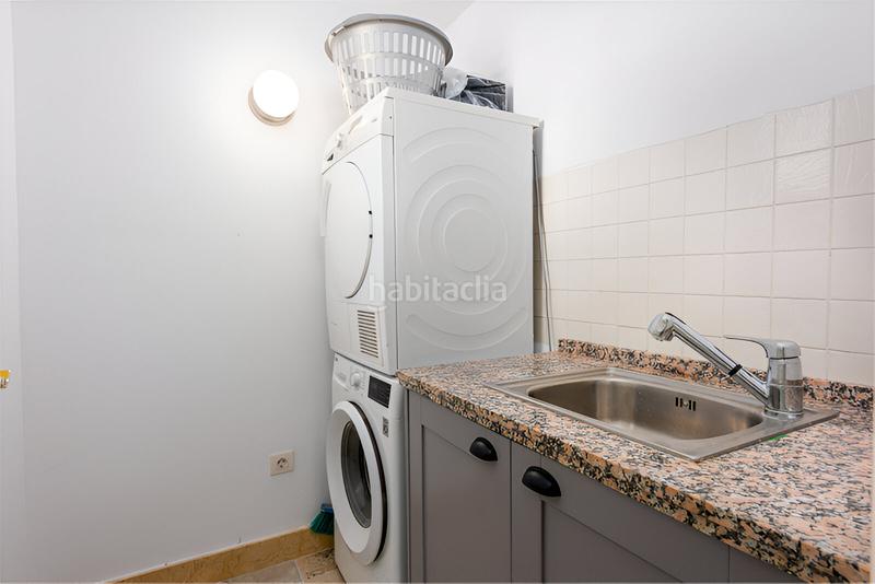 Foto 0fda6d50-6783-4fca-b1d1-cdbacc840dc7. Apartamento  en planta media en venta playa en Casares