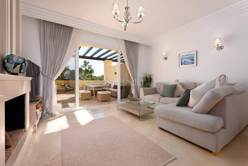 Foto 38525aa4-9a38-4ea7-8a74-f0df3d3bf8df. Apartamento  en planta media en venta playa en Casares