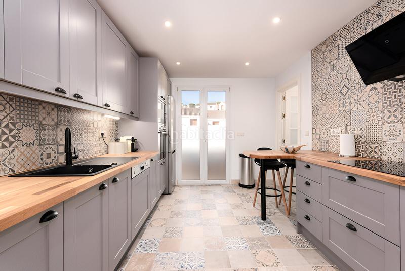Foto 59e22caa-1b38-441d-9ec8-f93725f1faa2. Apartamento  en planta media en venta playa en Casares