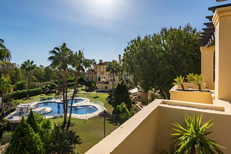 Foto 6b8349a0-d683-4b5b-b390-eb53946a12f8. Apartamento  en planta media en venta playa en Casares