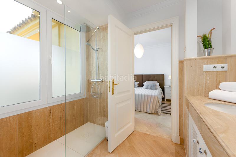 Foto 8fb7c46c-9f04-46d1-89f6-93bdd8369ac3. Apartamento  en planta media en venta playa en Casares