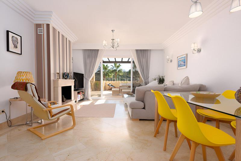 Foto a8fdd9ed-e5c5-4360-a231-870a84e5fba0. Apartamento  en planta media en venta playa en Casares