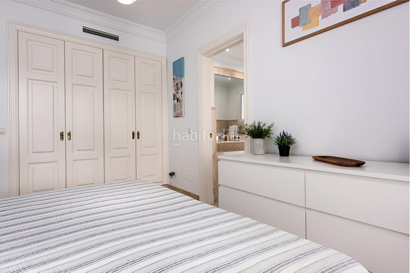 Foto b1559ec3-7f06-4313-9234-12af66a24cfe. Apartamento  en planta media en venta playa en Casares
