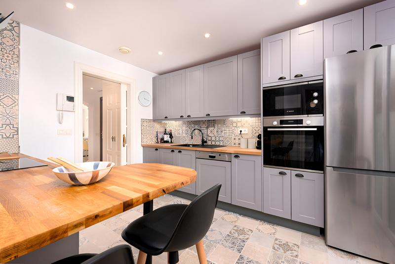 Foto b1a49244-a53f-4db3-8727-a2da387f7ea8. Apartamento  en planta media en venta playa en Casares