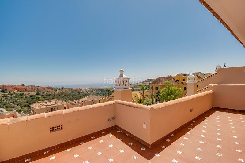 Foto 3b0177d2-287e-4724-97c1-f476ff193956. Casa a schiera con parcheggio piscina in La Duquesa Manilva