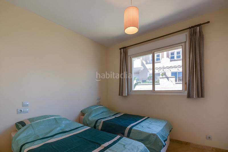 Foto 42974fdd-e1c1-43e2-917c-25a224b8a0d2. Casa a schiera con parcheggio piscina in La Duquesa Manilva