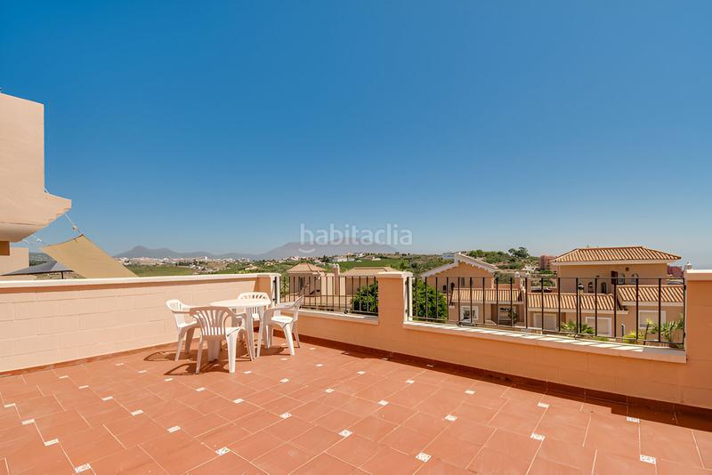 Foto 479f9a67-b34b-4f38-8eb8-201c6ae142ae. Casa a schiera con parcheggio piscina in La Duquesa Manilva