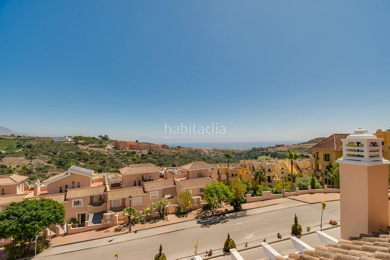 Foto bdd50415-d4c4-414b-9324-933322e8397c. Casa a schiera con parcheggio piscina in La Duquesa Manilva