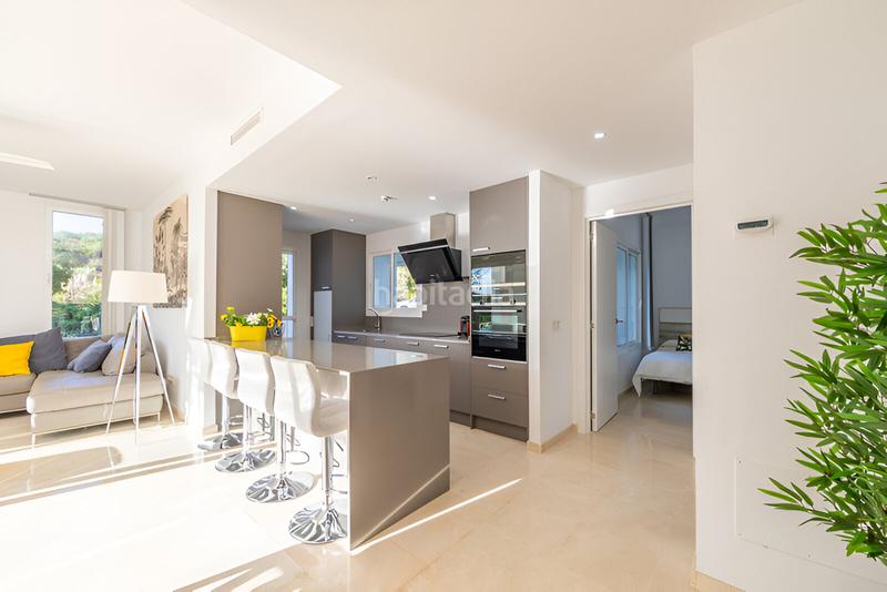 Foto d93205a0-4c94-423d-ad91-cd11df6e1f29. Planta baja apartamento en planta baja en venta playa en Casares