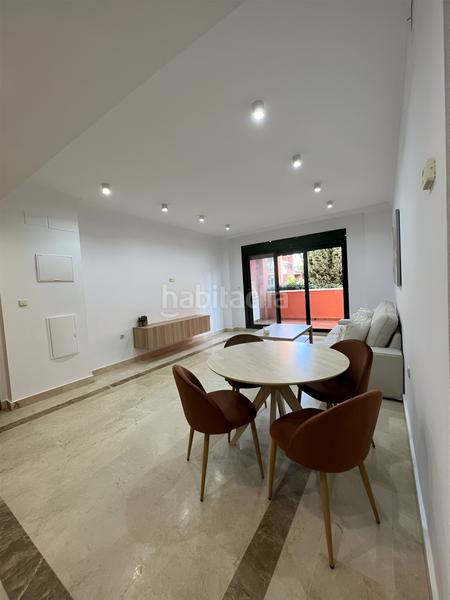 Foto cc3cdd1e-c334-4211-8aa9-4af6a94394a5. Piano terra con piscina in Cabopino - Artola Marbella