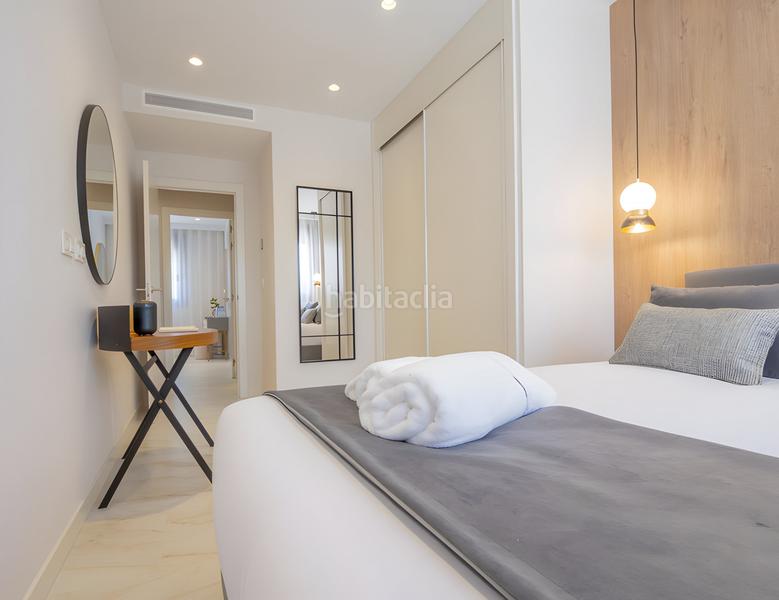 Foto 37e77bf5-a5ae-4fdf-999a-59a57e4da879. Casa a schiera con parcheggio piscina in Nueva Andalucía centro Marbella