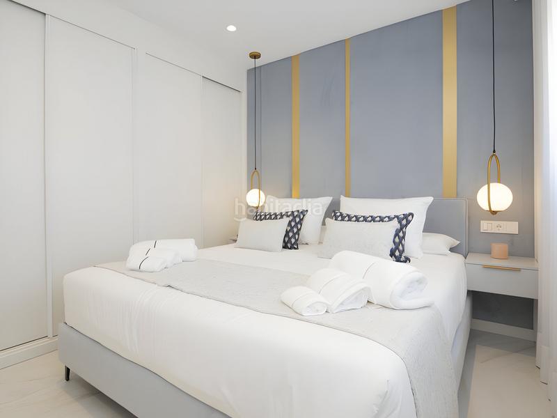 Foto 68ba58de-a31e-40c9-bedb-28155290a347. Casa a schiera con parcheggio piscina in Nueva Andalucía centro Marbella