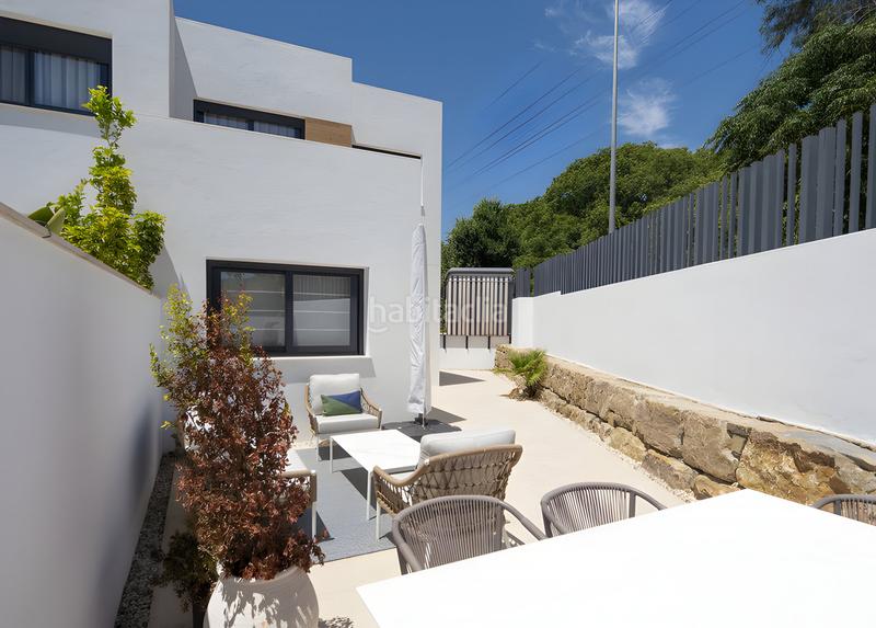 Foto d0927e9c-e8c7-4776-a213-e2f1e7bf04df. Casa a schiera con parcheggio piscina in Nueva Andalucía centro Marbella