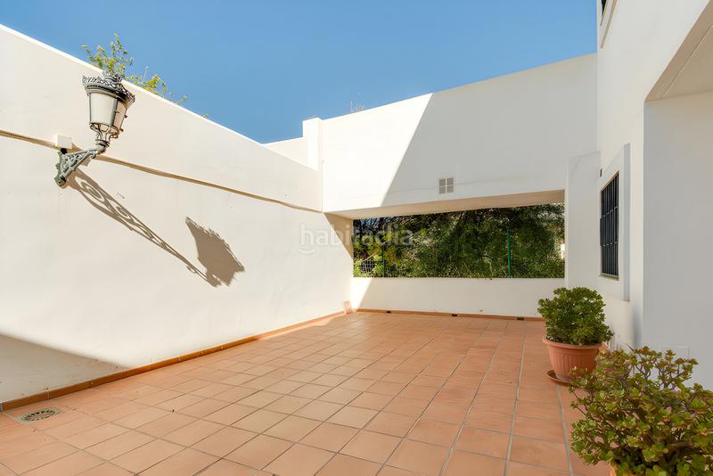 Foto f4c156c4-4f8c-4b9b-a610-069ff265cd0e. Casa adossada amb aparcament piscina a Nueva Andalucía Almería
