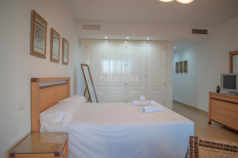 Foto be95263f-0d76-4ed8-bd34-7c9bdeca43b1. Planta baja apartamento en planta baja en venta en Río Real en Marbella