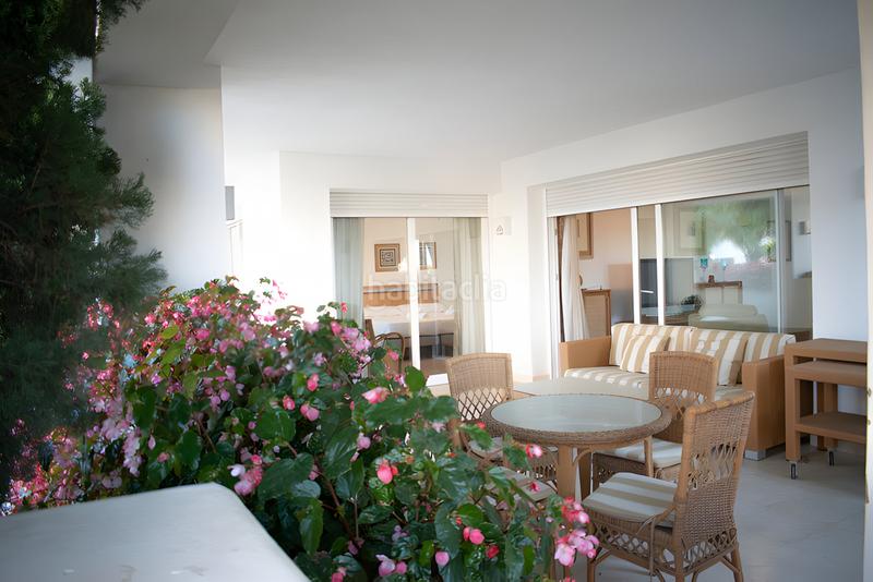 Foto ff08597b-a16f-417d-b5a3-13745f3eb3a4. Planta baja apartamento en planta baja en venta en Río Real en Marbella
