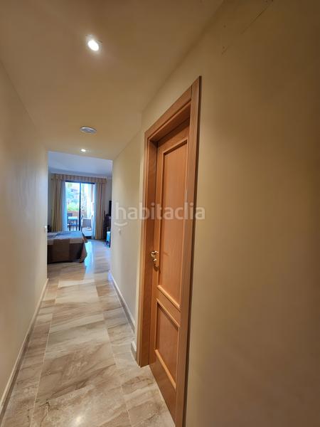 Foto 07c245fe-de94-4266-94c8-b6dd12bd73b3. Apartamento  en planta media en venta en nueva milla de oro en Estepona