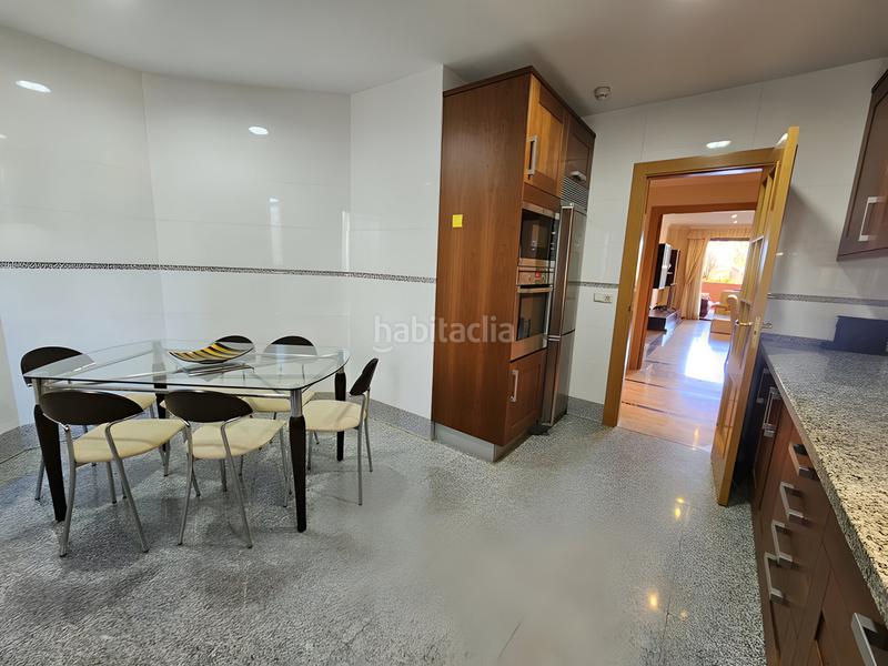 Foto 366193ea-d0ae-4125-a068-83aa0e8ca1f8. Apartamento  en planta media en venta en nueva milla de oro en Estepona
