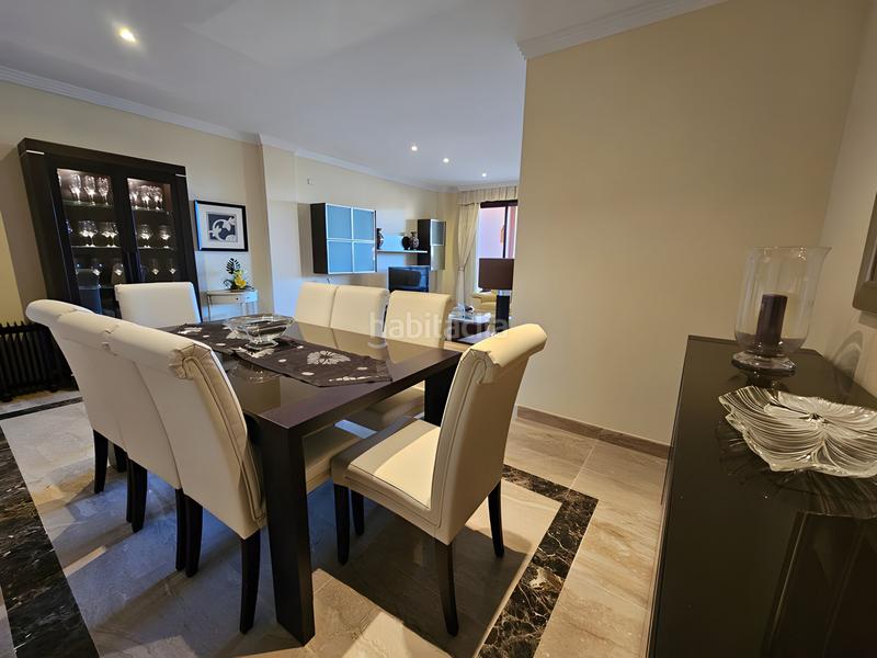 Foto 42eff7ae-d03f-4e01-9061-80aac4484e39. Apartamento  en planta media en venta en nueva milla de oro en Estepona