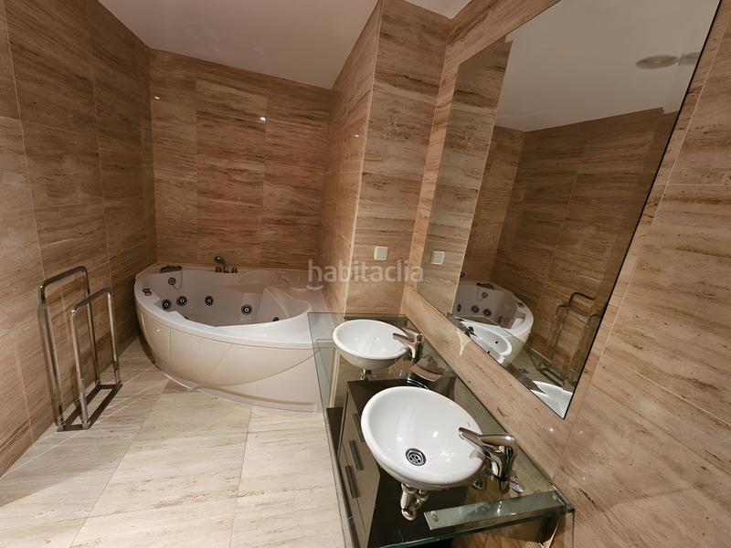 Foto e8acb4ad-d4db-47d9-ae46-a8adc834b383. Apartamento  en planta media en venta en nueva milla de oro en Estepona