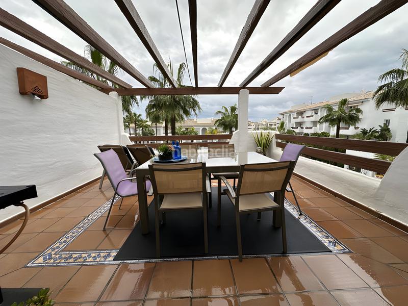Foto 3299907e-0d7d-4e8c-add9-3a851ee53617. Apartamento  en última planta en venta en Estepona